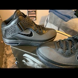 Lebron James Nike Air Max Soldier V (Triple Black)